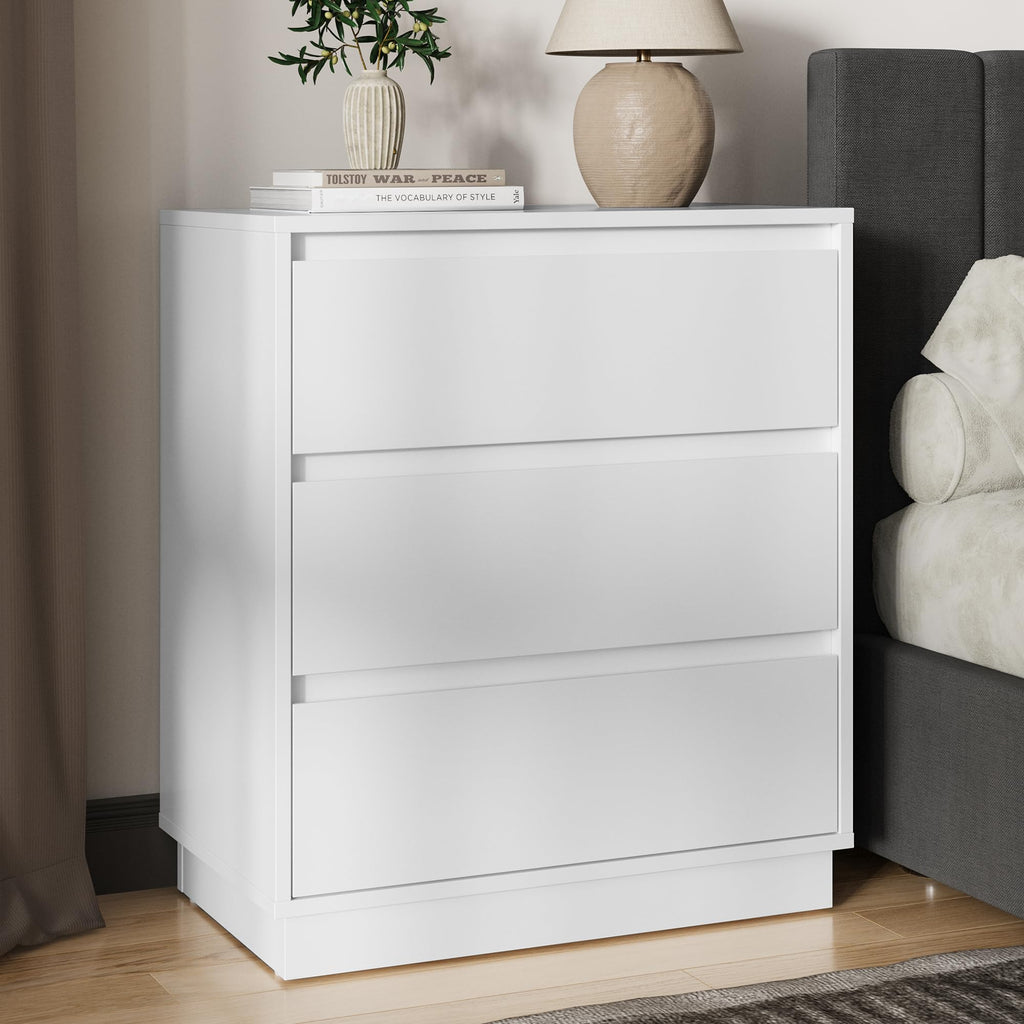 White 3 Drawer Nightstand Y3729