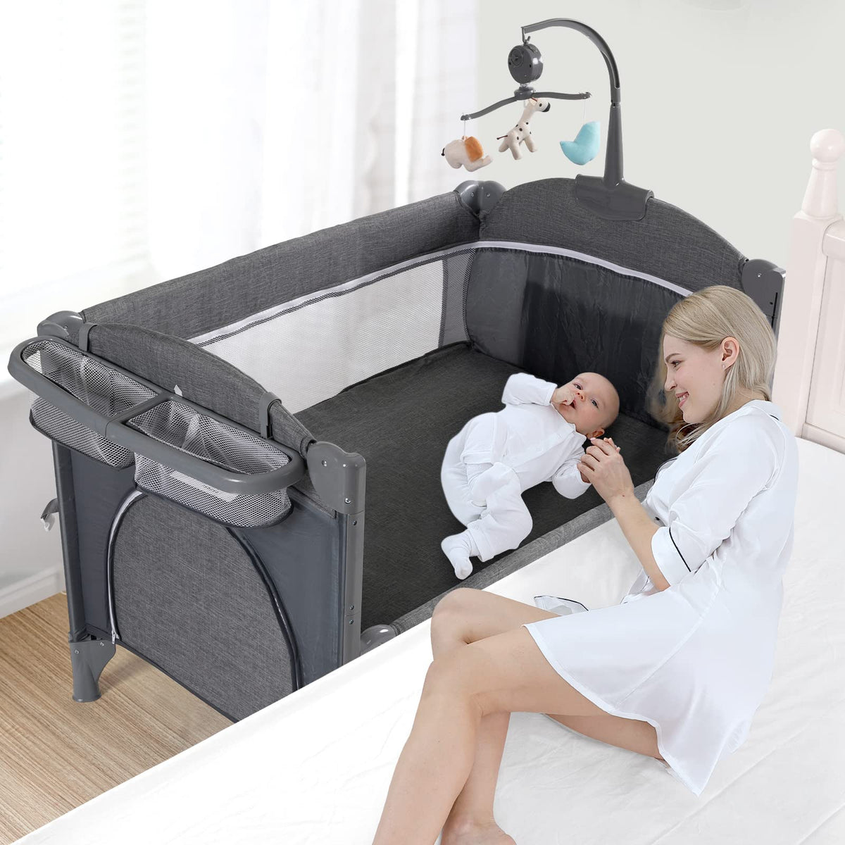 5-in-1 Baby Bassinet Bedside Sleeper Playard L86194