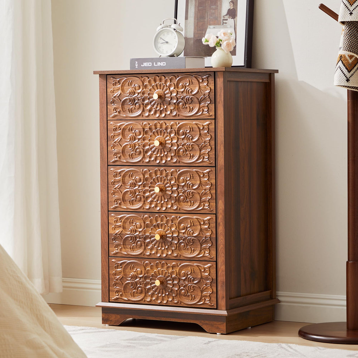 5 Drawer Narrow Wooden Dresser with Gold Handles Y593
