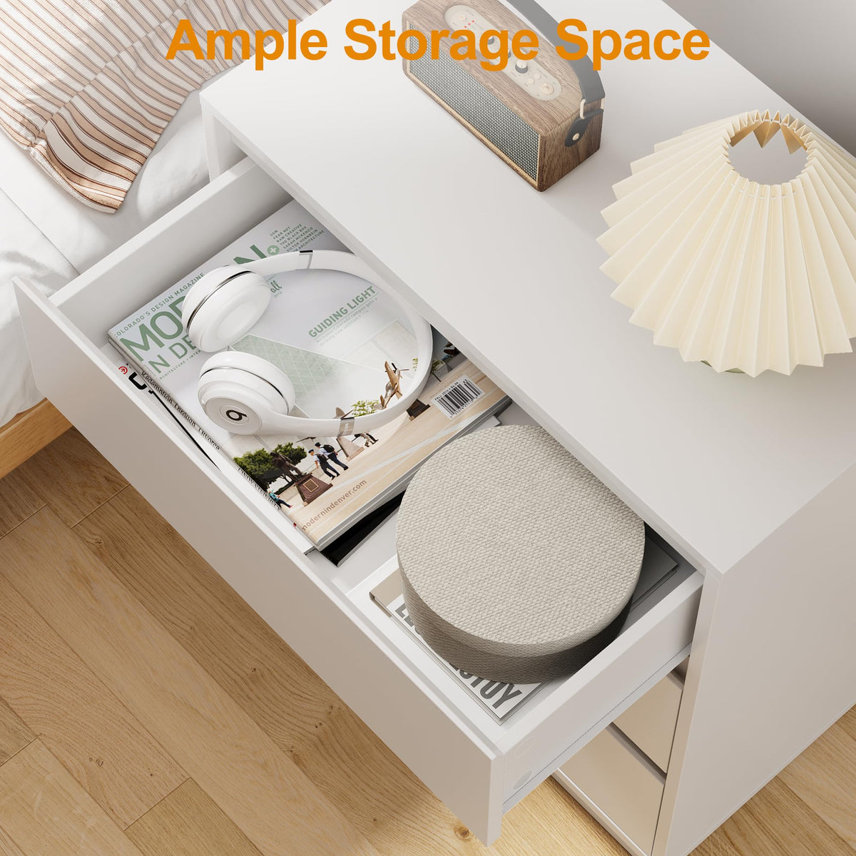 White 3 Drawer Nightstand Y3729